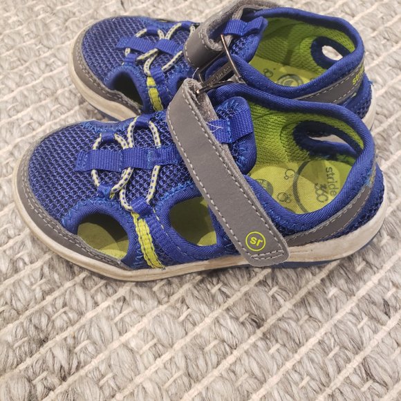 Stride rite size 9M shoes - Picture 2 of 2